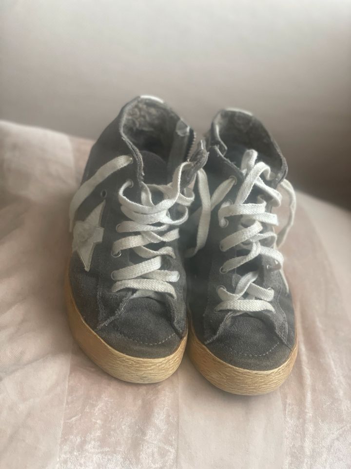 Golden goose Grösse 30 Kinder ( nike gucci dsquared burberry no ) in Hanau