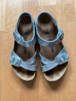 Birkenstock Sandalen Gr. 33 Silber Baden-Württemberg - Großbettlingen Vorschau