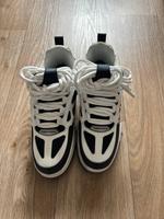 Blaue Sneaker Niedersachsen - Langelsheim Vorschau