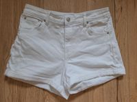 Bershka Shorts Gr 40 Nordrhein-Westfalen - Menden Vorschau