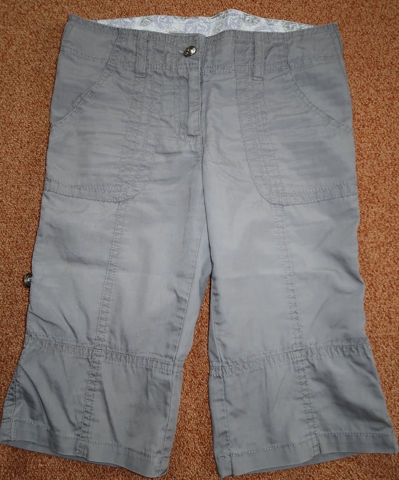 kurze Hosen / Bermuda Shorts / 3/4-Hose / Leggings Gr. 140/146 in Dresden