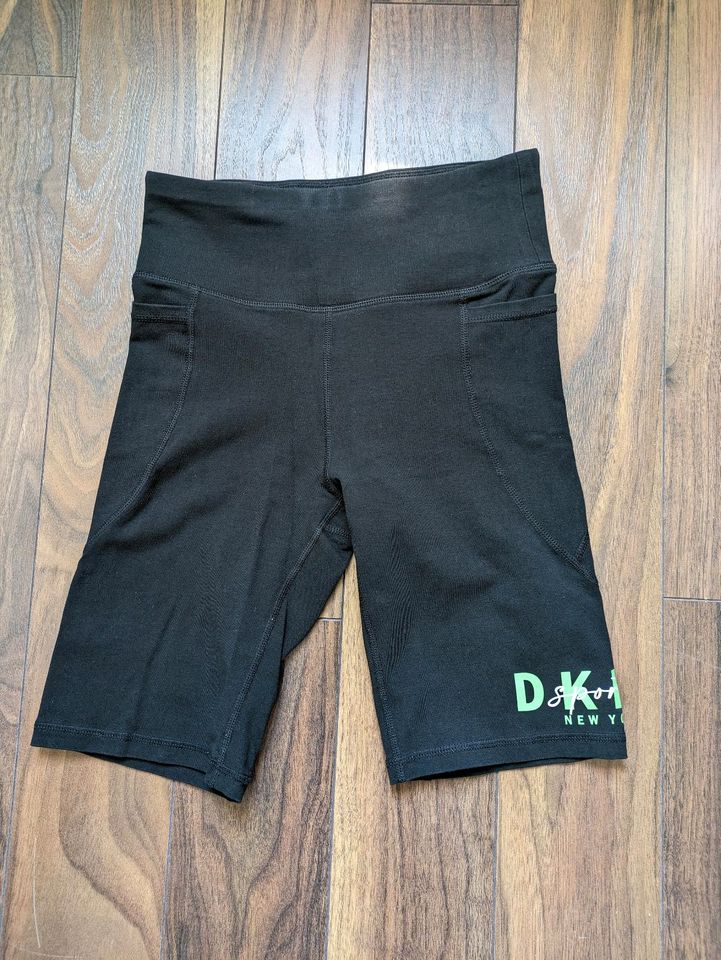 Sporthose / Radlerhose DKNY in Attenweiler