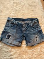 Replay Jeans Shorts Größe 26 34/36 XS S Bermuda Denim kurze Hose Hessen - Viernheim Vorschau