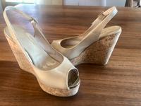 Jimmy Choo Sandalen/ Wedges nude Gr. 34,5 Bayern - Schorndorf Vorschau