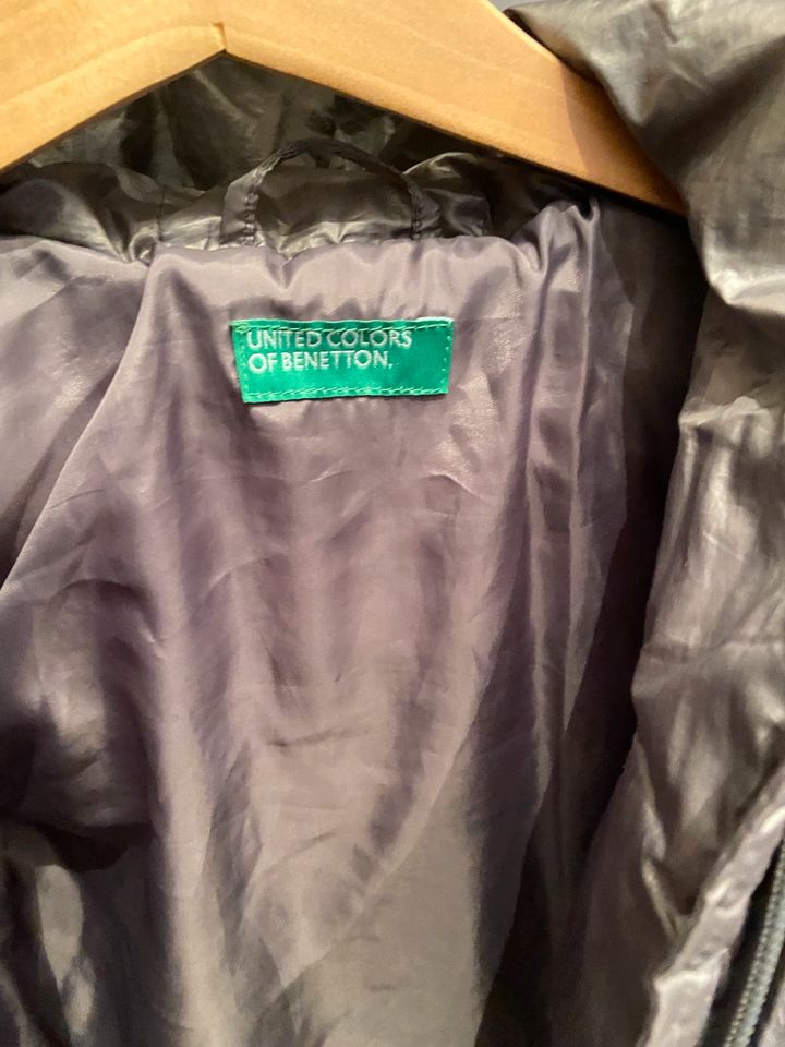 Jacke Benetton Gr 104/110 Versand 2.20€ in Hamburg