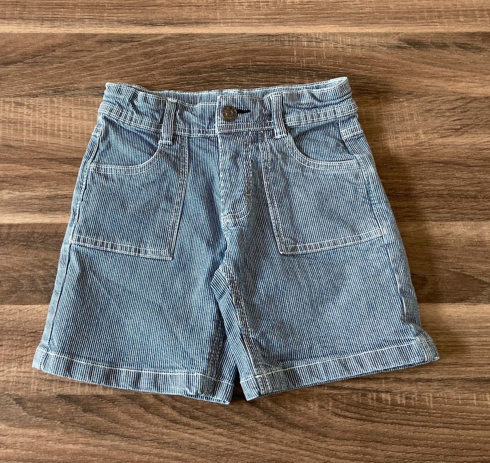 Shorts gestreift Topolino Gr.104 blau in Salzwedel