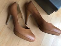 Damenschuhe Pumps High Heels Esprit 41 wie neu TOP sehr schön Hessen - Bad Nauheim Vorschau