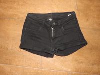 Hose *** Shorts von Page Young *** Gr. 152 Dresden - Leuben Vorschau