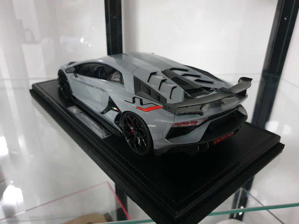 Lamborghini Aventador SVJ Novitec Nimbus Grey 1:18 Ivy Merit in Regensburg