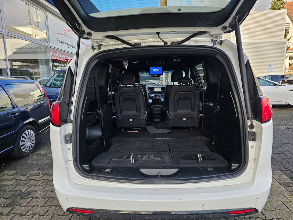 Chrysler Pacifica 3,6 V6 Touring S 7-Sitzer LEDER*SHZ*ALU in Bielefeld