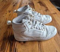 PUMA Unisex Rebound V6 Sneaker Gr.42 Schleswig-Holstein - Kastorf Vorschau