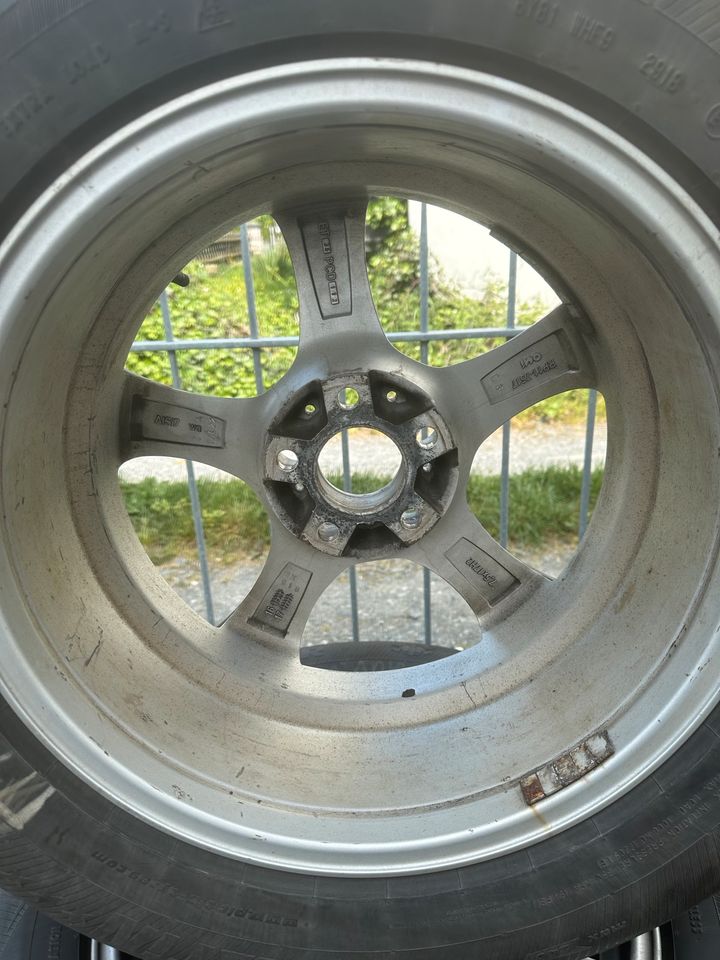 4 Winterreifen 235/65/17 Zoll 5x112 in Küps