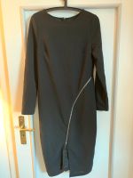 Kleid mit Reißverschluss Größe 44 Hessen - Solms Vorschau