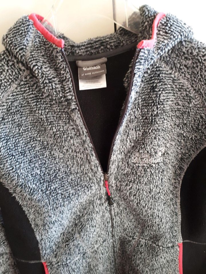 ❌❌❌DAMEN JACK WOLFSKIN FLEECE JACKE  GR.M in Remscheid