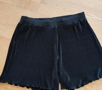 Plissee Shorts Gr 44 Neu Schleswig-Holstein - Kaltenkirchen Vorschau