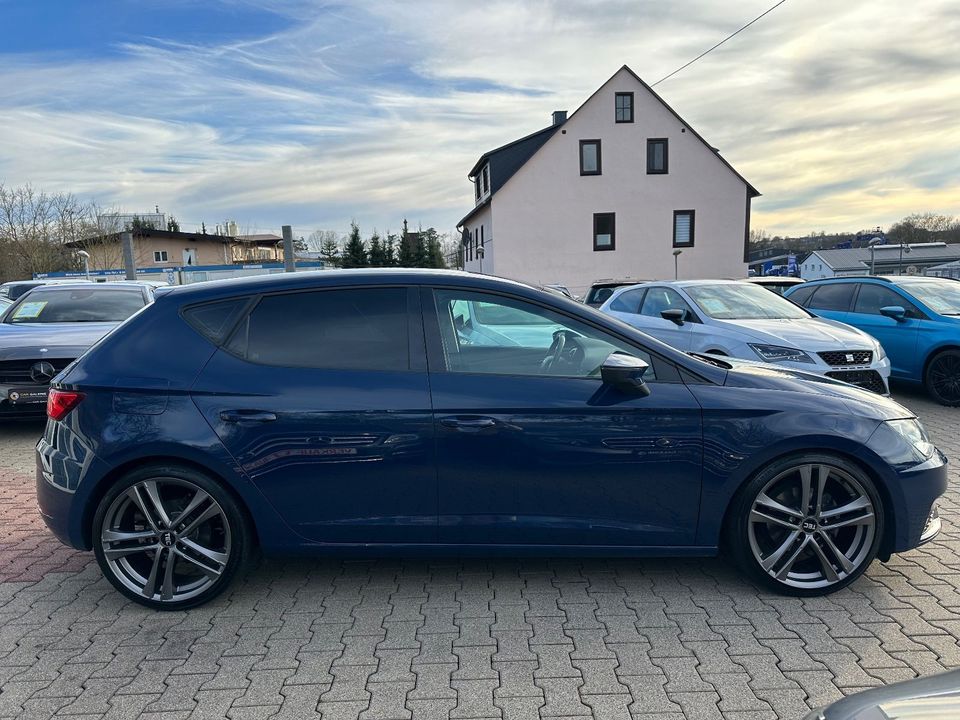 Seat Leon Style 1.5TSI*SHZ*19ZOLL-ALU*EIBACH*NOTBREMS in Hilgert