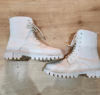 Damen Boots Stiefel beige hellbeige creme Gr. 38 Bayern - Ampfing Vorschau