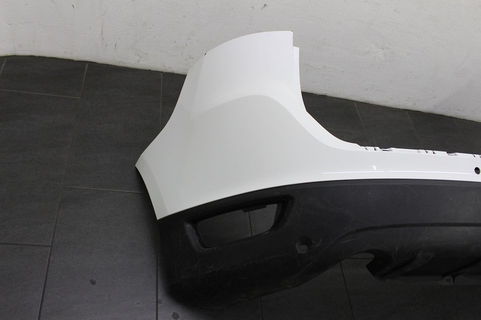 Volvo XC60 Heckstoßstange 30763426 Stoßstange hinten Diffusor PDC in Aurich