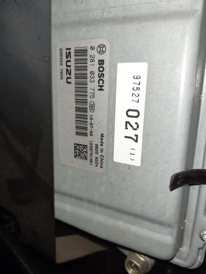 Isuzu N Serie Adblue Tank Pumpe Steuergerät Euro6 AEM0161 in Bad Füssing
