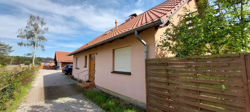 Großes Einfamilienhaus mit großem Garten. 2 Minuten zum See. in Binde