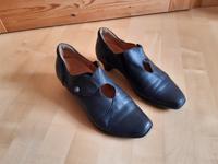 Think Pumps Aida aus echten schwarzen Leder in Gr. 39 Niedersachsen - Göttingen Vorschau