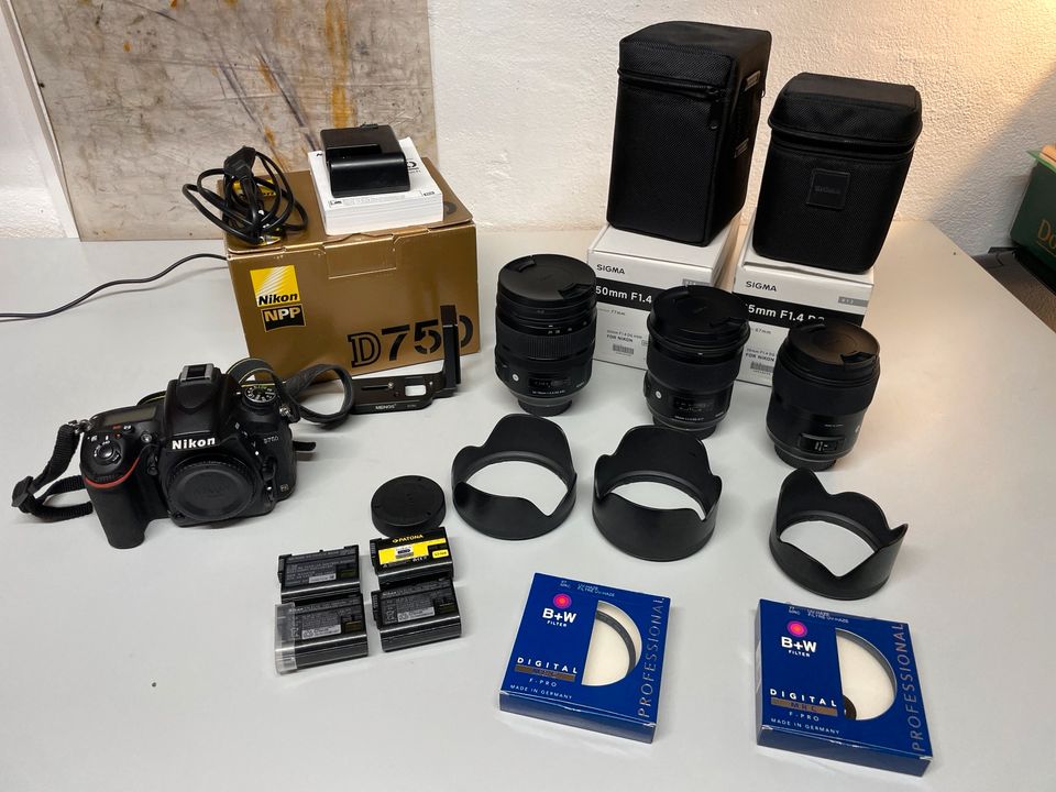 Nikon d750 Set Sigma Art 24-70 f2,8 / 35mm f1,4 / 50mm f1,4 in Stuttgart