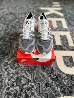 Nike Flyknit Trainer Gr.42 DS white black neu ungetragen Schleswig-Holstein - Lübeck Vorschau