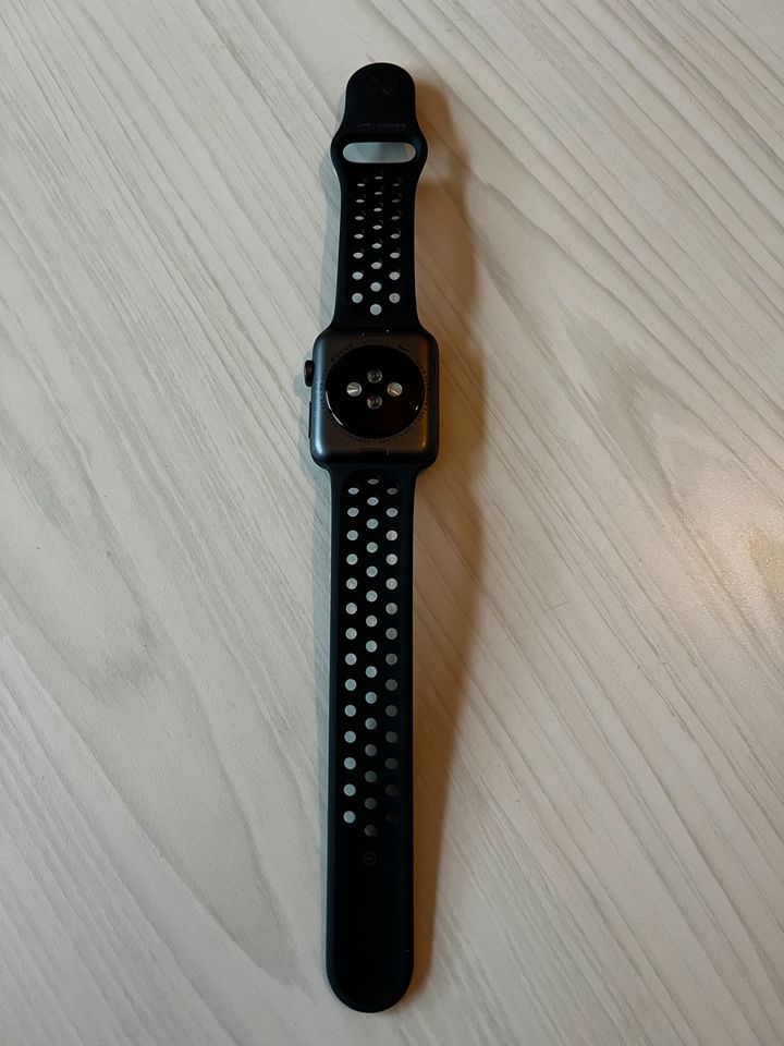 Apple Watch Series 3 Nike Edition in Lachendorf