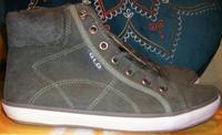 Sneaker Mid Cut Veloursleder warm 38 olivgrün ungetragen Niedersachsen - Norden Vorschau