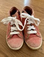 Zu verschenken: Mädchen Schuhe Größe 28 München - Trudering-Riem Vorschau