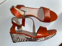 Clarks Leder Sandale gr.39 Orange Berlin - Wilmersdorf Vorschau
