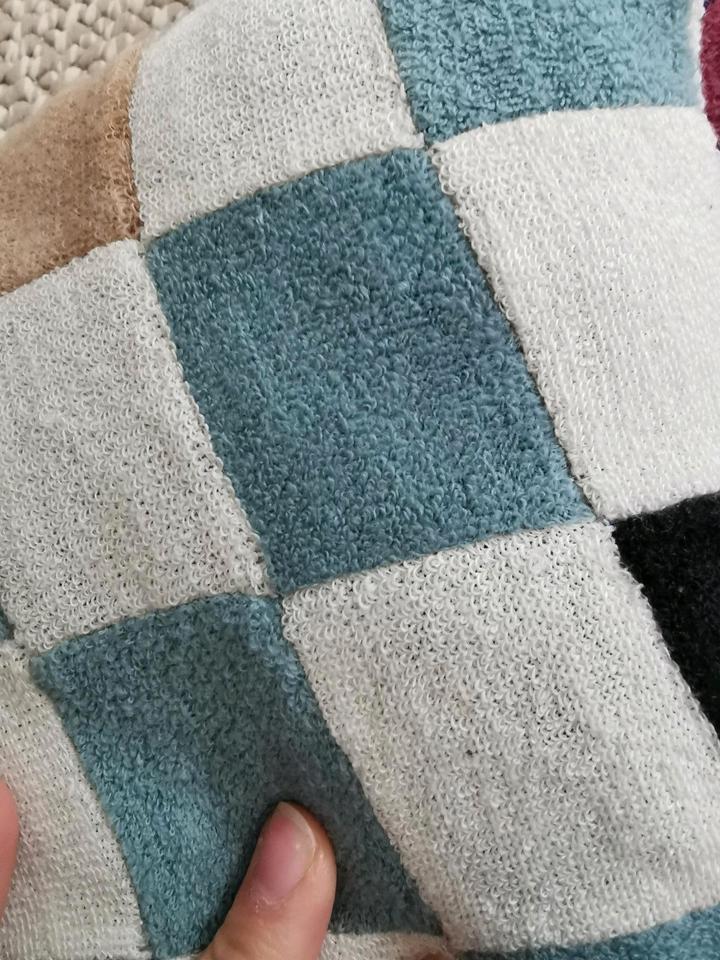 7 kleine Kissen aus Wollfrottee Merino/Seide Handmade 22x24 cm in Eutin
