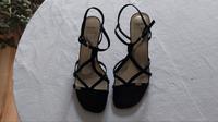 Esprit Riemchen Sandalen schwarz gold festlich elegant Hamburg-Nord - Hamburg Ohlsdorf Vorschau