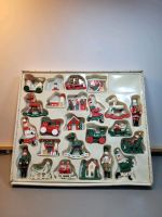 Vintage Weihnachtskalender mit 24 handgeschnitzten Holzanhängern Pankow - Blankenburg Vorschau