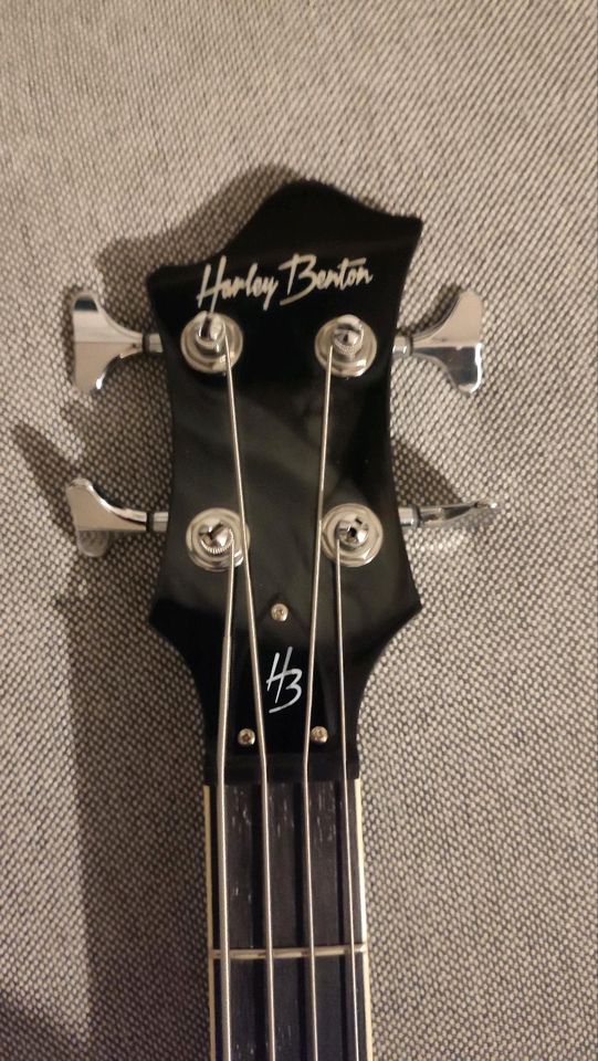 Harley Benton, Bass , RB 414 in Straßenhaus