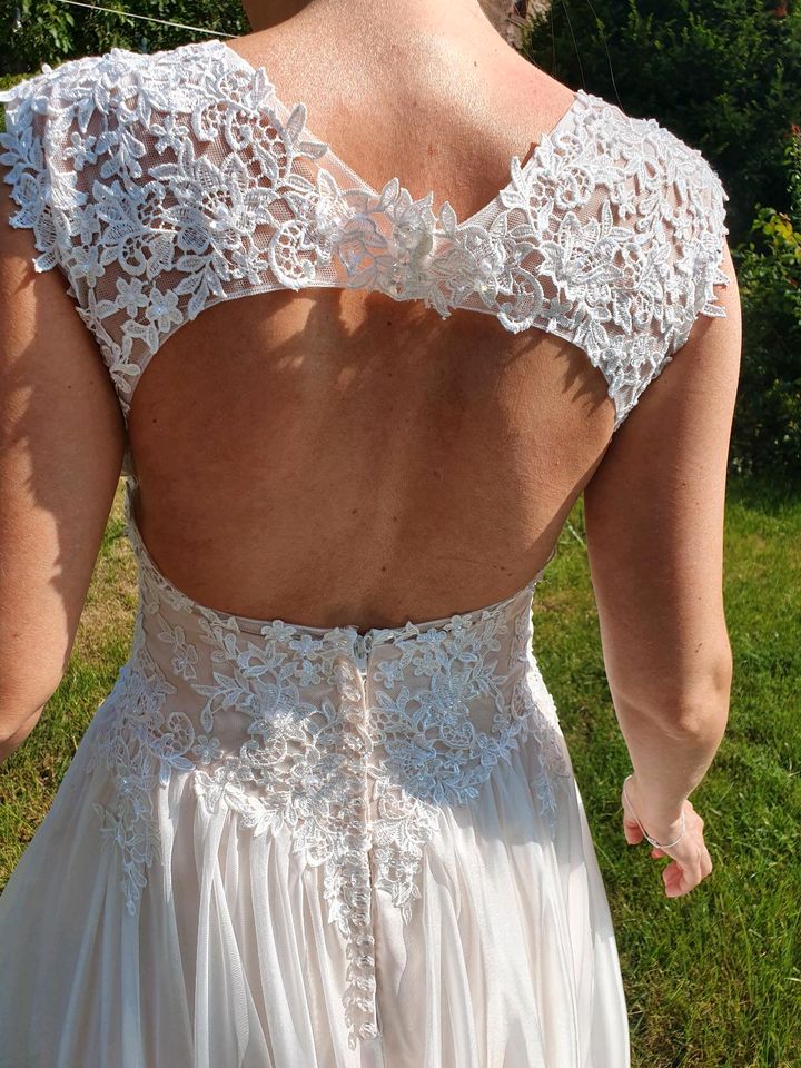 Brautkleid in Erlensee