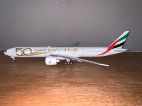 GEMINI # 1:200 # BOEING 777-300 # EMIRATES # A6-EGE # Bayern - Hallbergmoos Vorschau