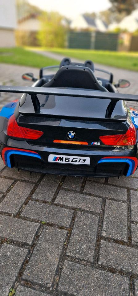 Jamara BMW M6 GT3 Ride-on in Stadtallendorf
