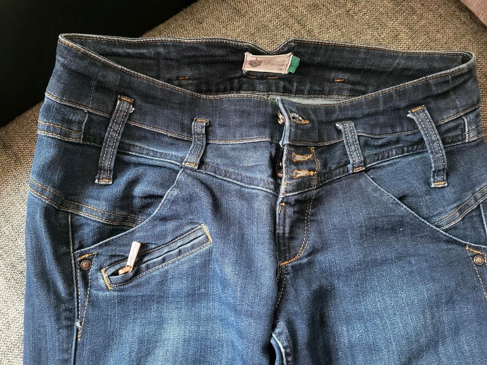 Freeman T Porter Jeans Gr 30/34 blau in Salzwedel