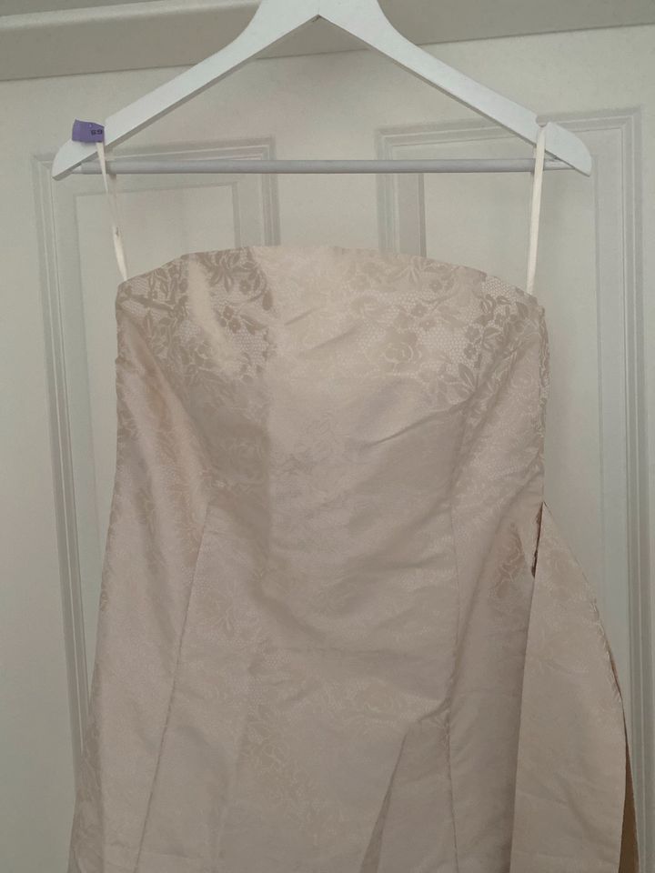 Kleid Cocktailkleid Creme Zero in 42 in Salzhausen