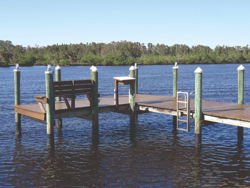 Ferienhaus in Florida USA Fort Myers zu verkaufen - am River in Grünwald