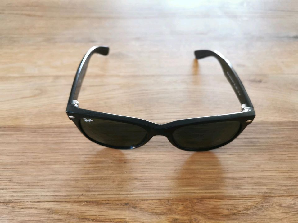 Ray Ban Sonnenbrille schwarz unisex in Weissach