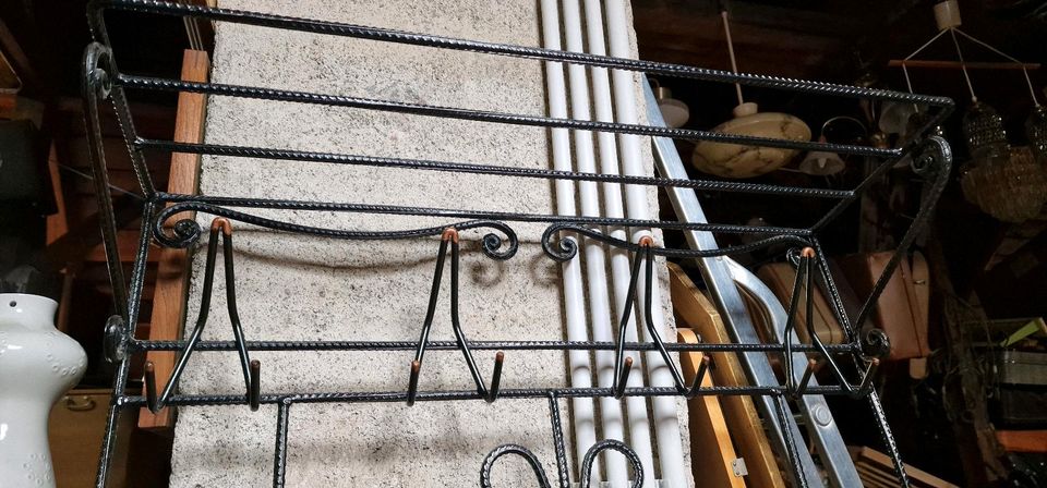 Metallgarderobe schwarz gold DDR Garderobe Hutablage Metall in Leipzig