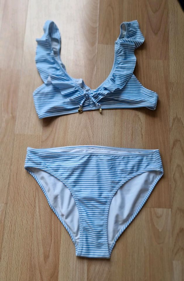 Sehr schöne Mädchen Bikini, Gr. 164/170,Triangel,Bustier,H&M blau in Queis