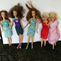 5 Barbie Puppen  mit Zubehör Baden-Württemberg - Korntal-Münchingen Vorschau