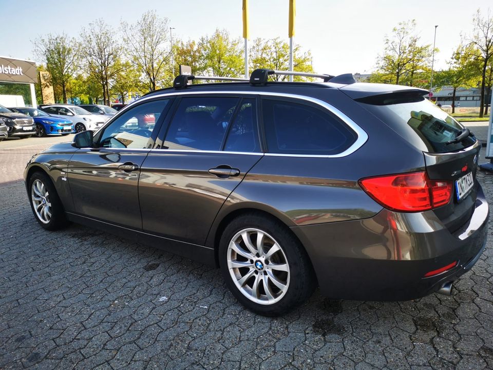 BMW 320XD Luxury Voll !!! in Ingolstadt