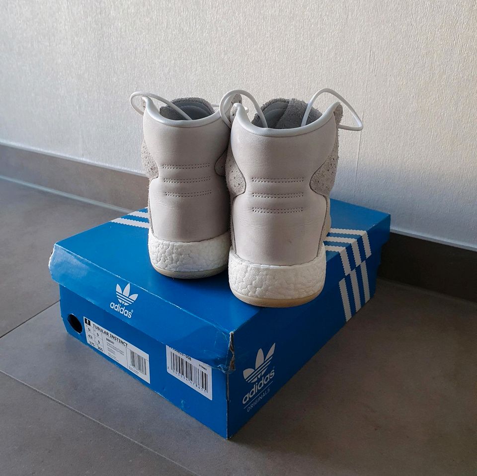 Adidas Sneaker Tubular Instinct Boost Schuh Gr.43 in Bietigheim