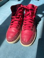 Sneaker Nike Air Jordans rot Berlin - Tempelhof Vorschau