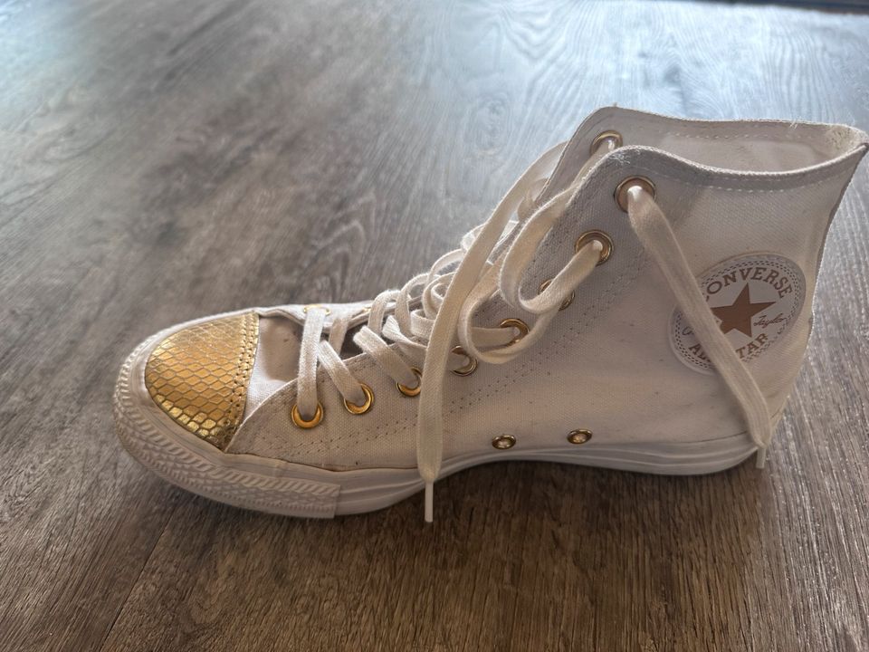 Converse Chucks, 39,5 AllStar, weiß/gold, Sonderedition, wie neu! in Seestermühe