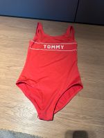 Badeanzug von Tommy Hilfiger Gr. 146 Nordrhein-Westfalen - Minden Vorschau